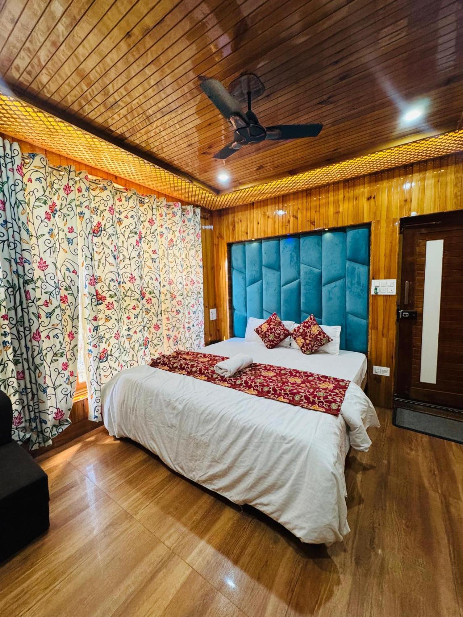 Pahalgām Frosty Mountain Resort מראה חיצוני תמונה