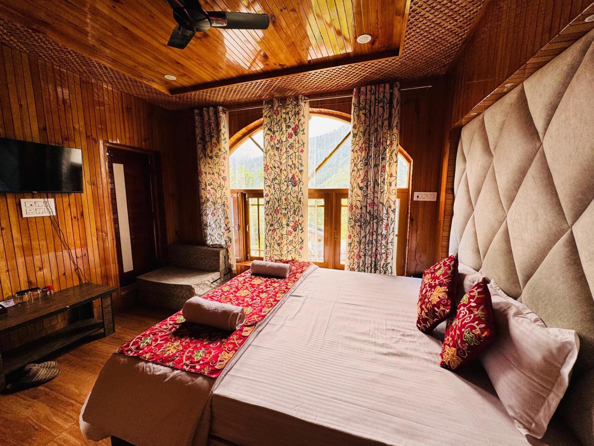 Pahalgām Frosty Mountain Resort מראה חיצוני תמונה