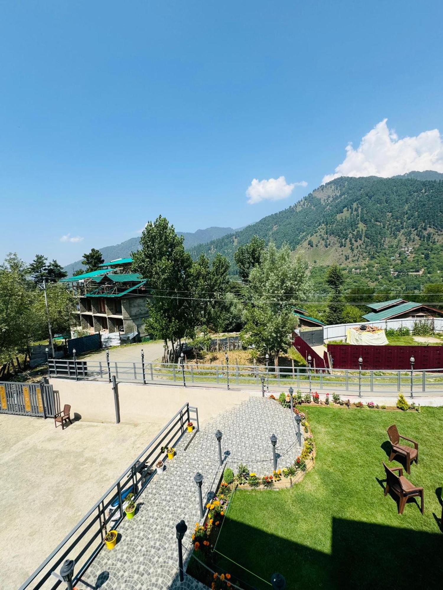 Pahalgām Frosty Mountain Resort מראה חיצוני תמונה